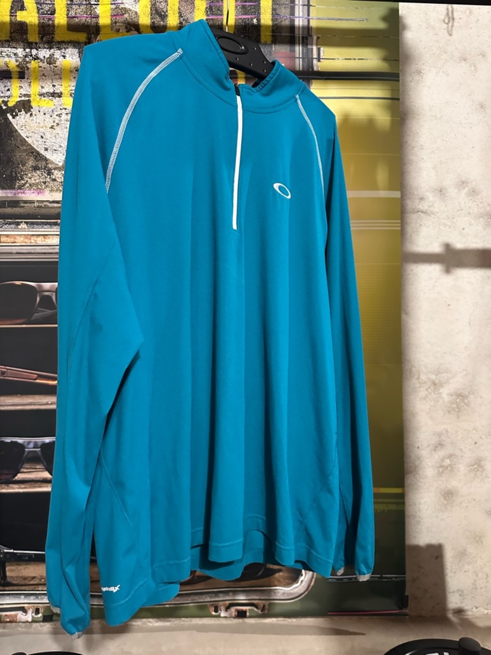 Oakley Teal Blue 1/4 zip Performance Pullover